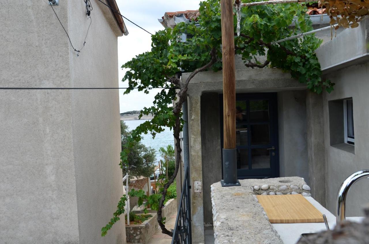 Apartments Martamare Martinšćica Εξωτερικό φωτογραφία