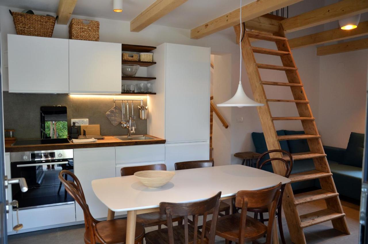 Apartments Martamare Martinšćica Εξωτερικό φωτογραφία